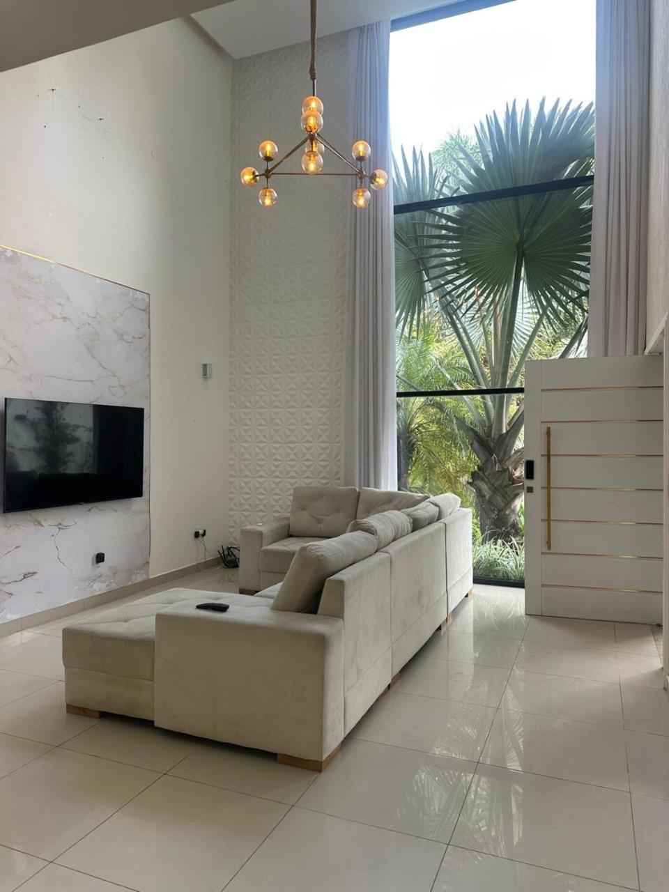 Сasa de vacaciones Casa De Luxo Com Piscina